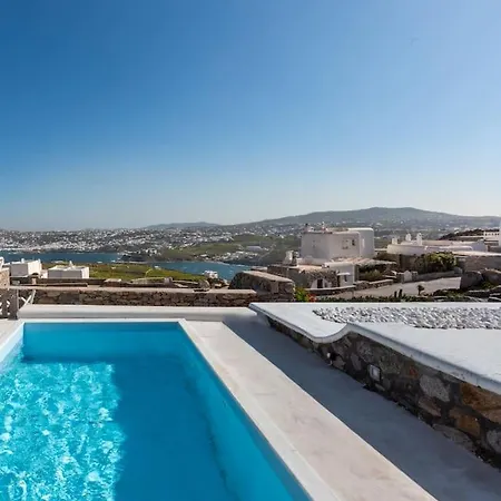 Huge Mykonos. Ideal For 8-12 Guests Holiday home